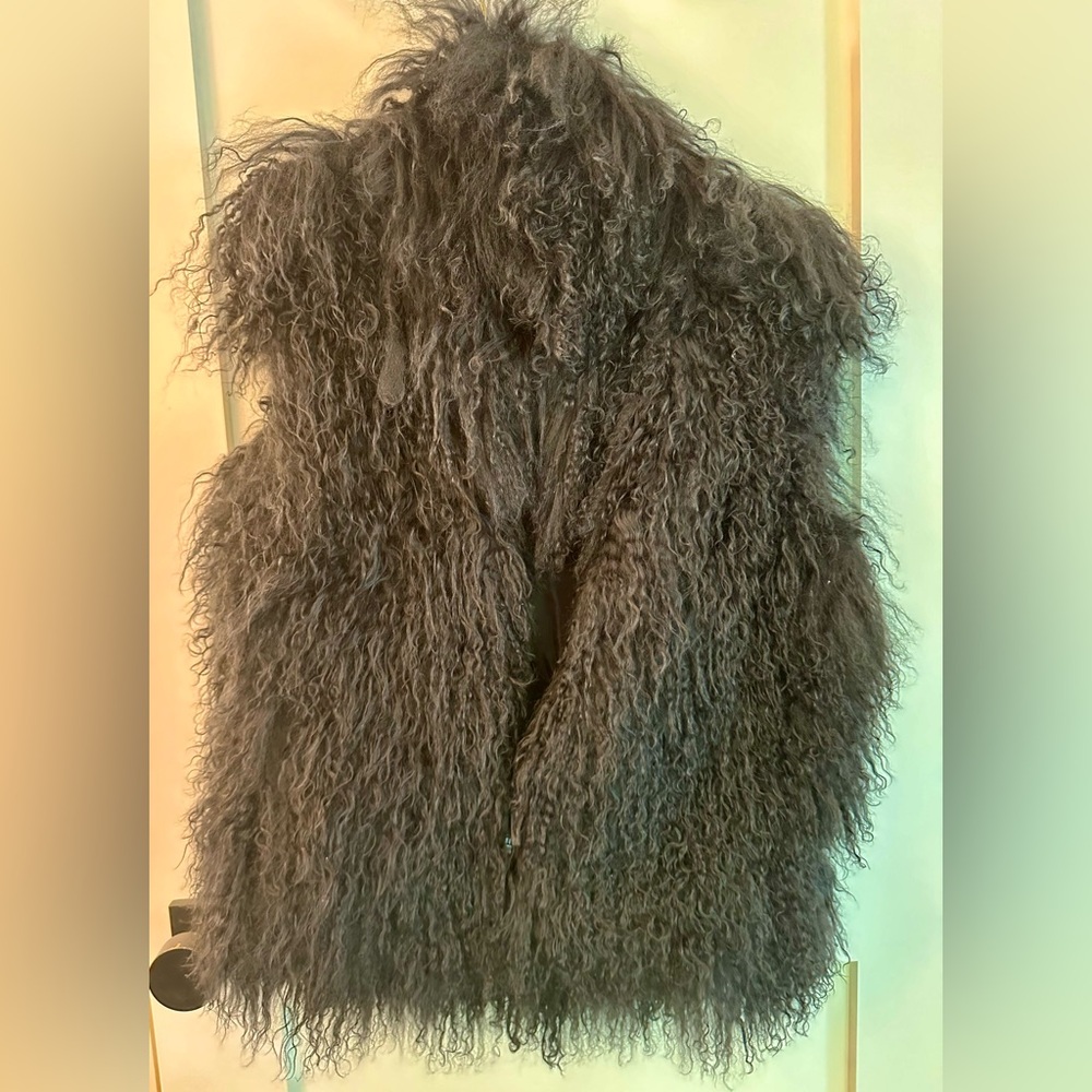 Ralph Lauren Reversal black sherling vest. M/L